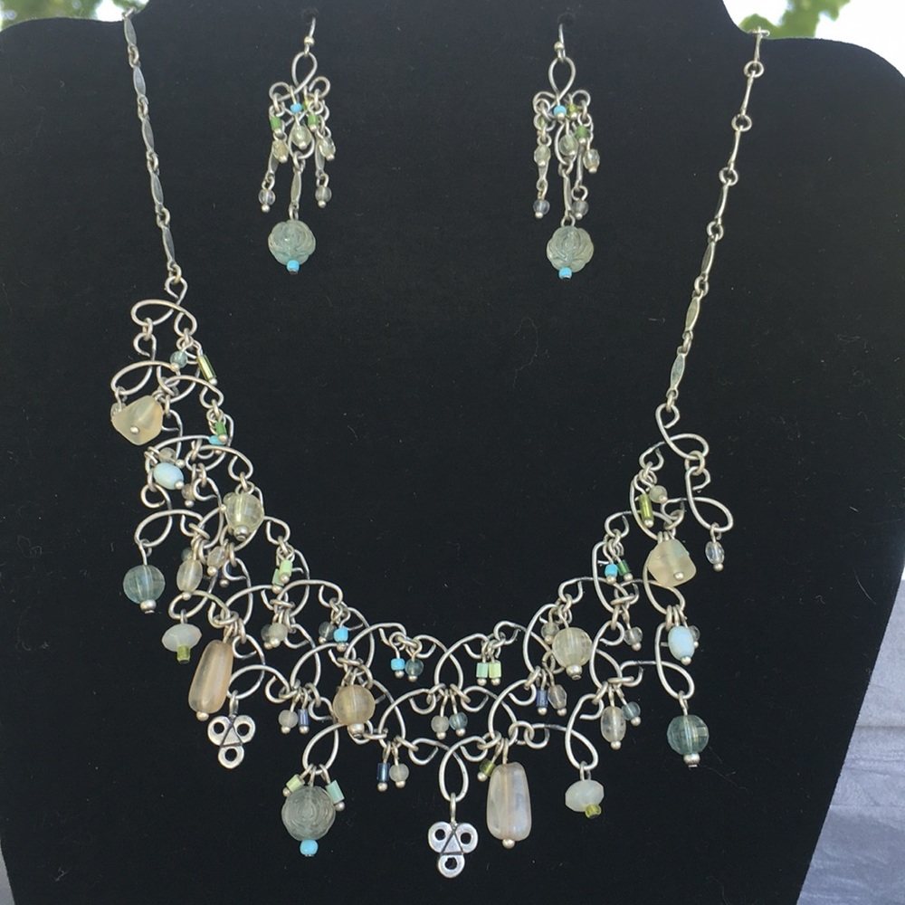 Necklace and earrings set